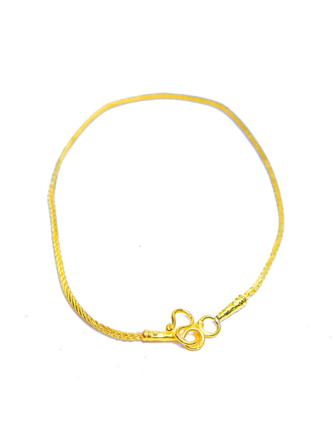 สร้อยข้อมือ ทองคำแท้ ลายโซ่เหลี่ยมเอส หนัก 1/2 สลึง