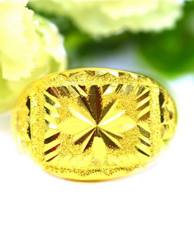 แหวน ทองคำแท้ ลายโปร่งเพชร หนัก 2 สลึง